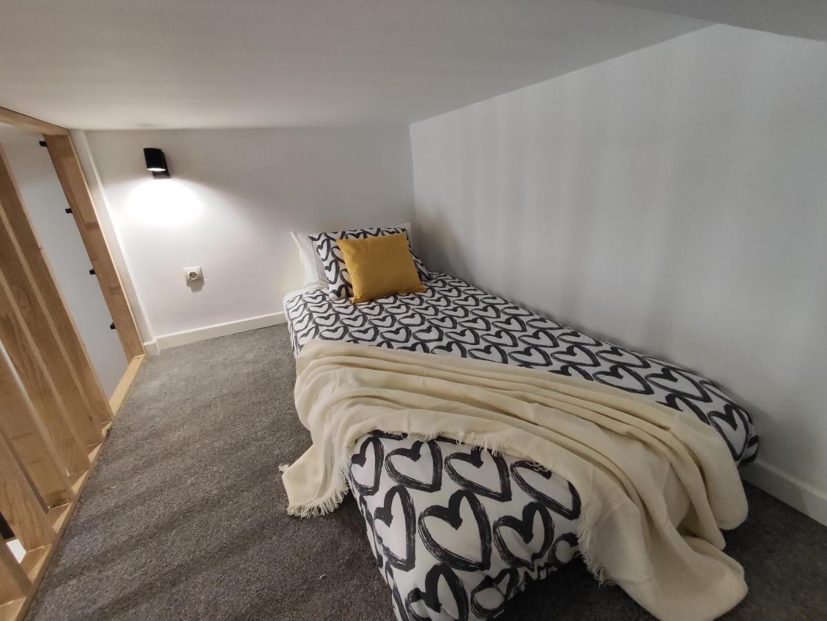 Precioso Apartamento En Puente Vallecas, Madrid. D エクステリア 写真
